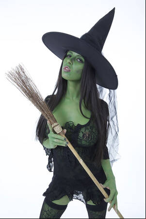 Brandy Aniston Porn Parody - Brandy Aniston is the New Wicked Witch â€¢ Die-Screaming