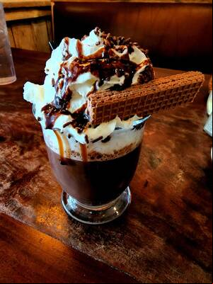 Beautiful Food Porn - The most beautiful Hot coco ðŸ¼ : r/FoodPorn
